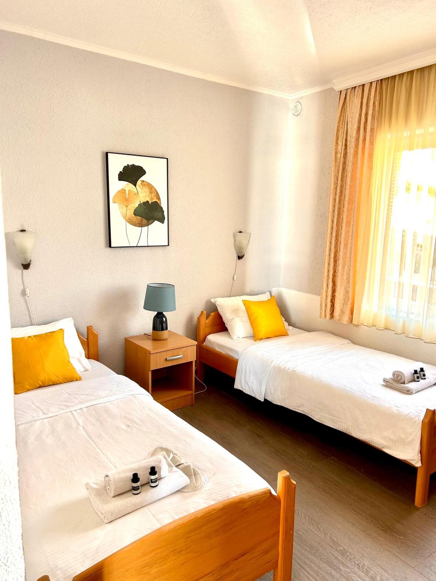Hotel Victoria Bar Zewnętrze zdjęcie