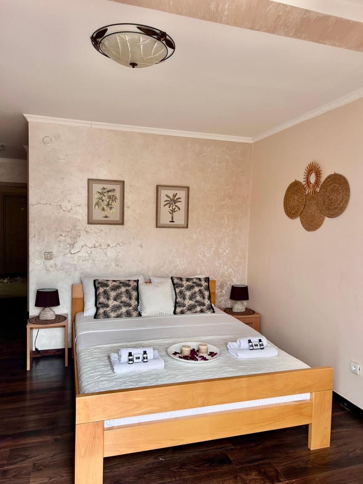 Hotel Victoria Bar Zewnętrze zdjęcie